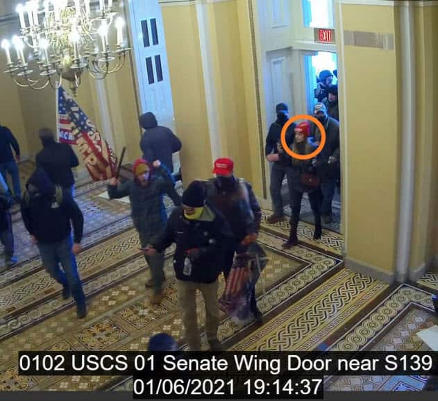 Brasileira na invasão ao Capitólio