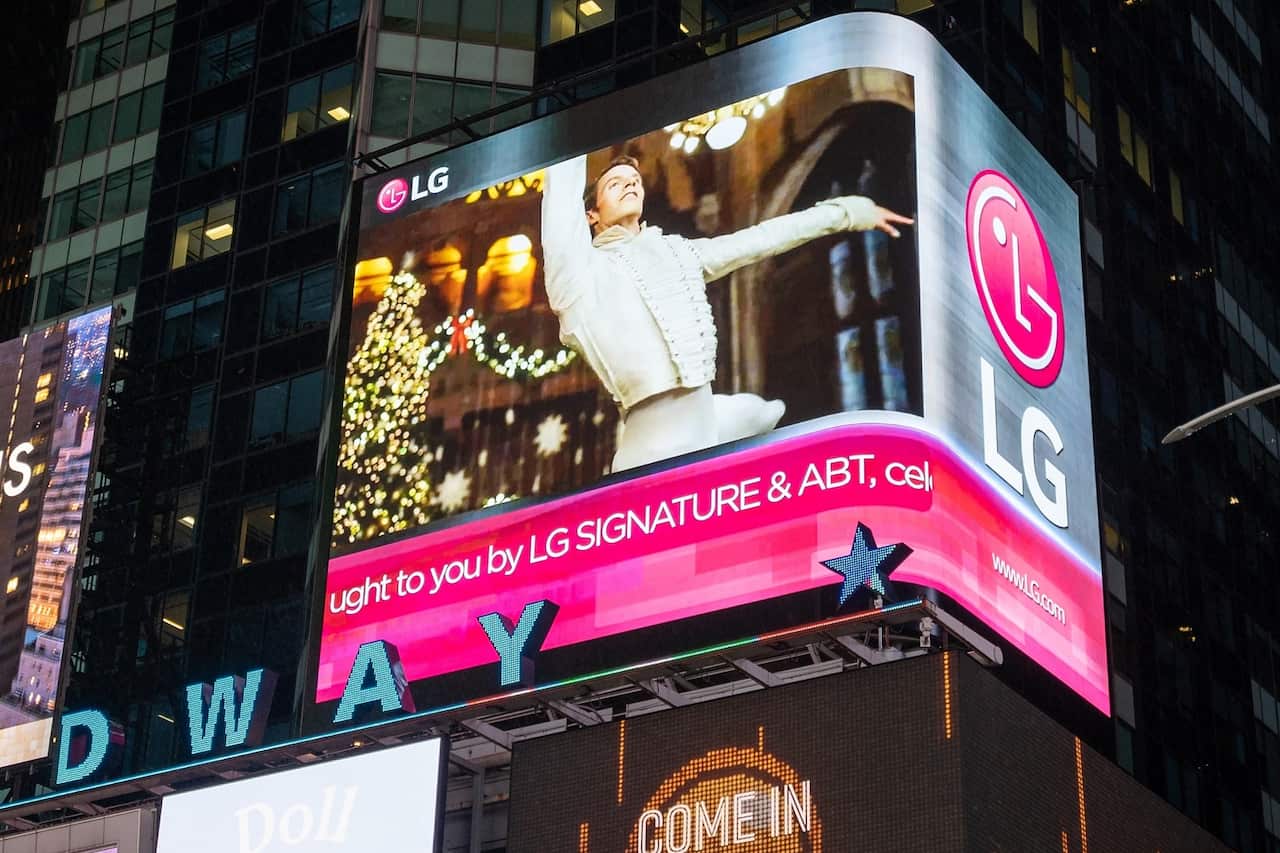 ABT seasonal Nutcracker plays out on LG Times Square Billboard in NYC 