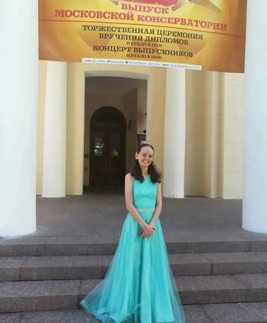 Linda Gilber, Violinist