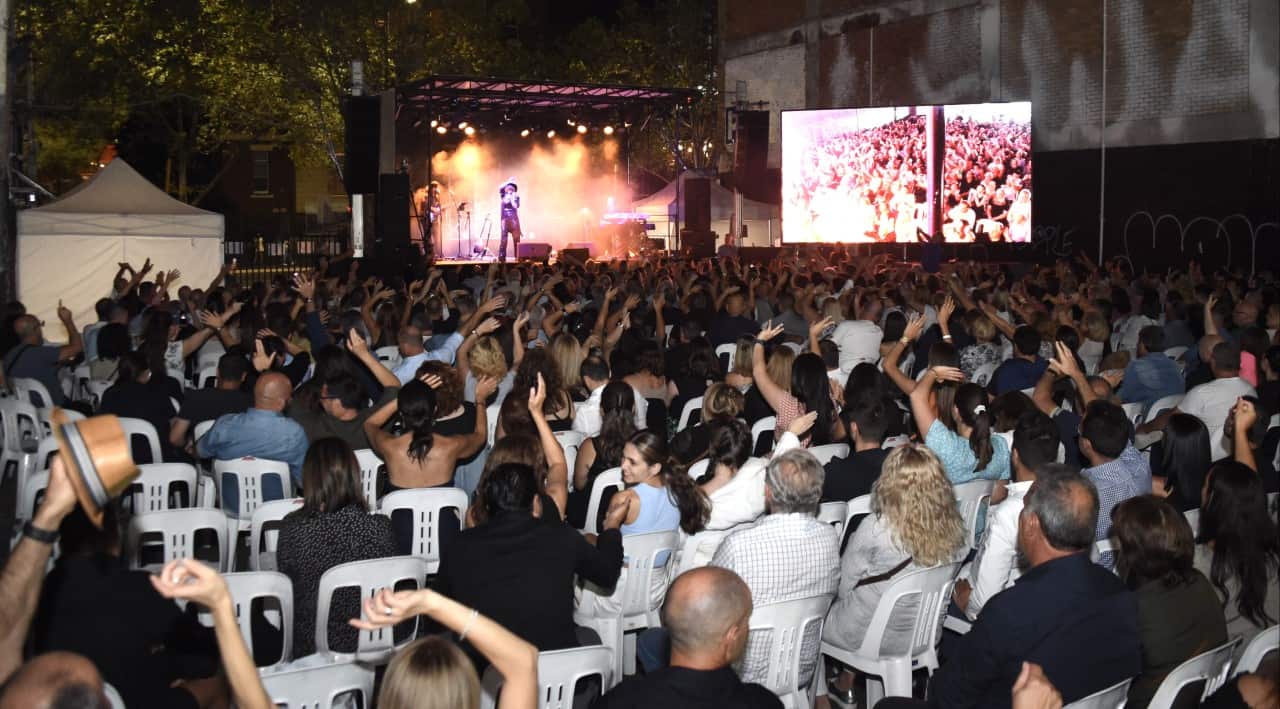 Aslanidou concert at Lonsdale street 