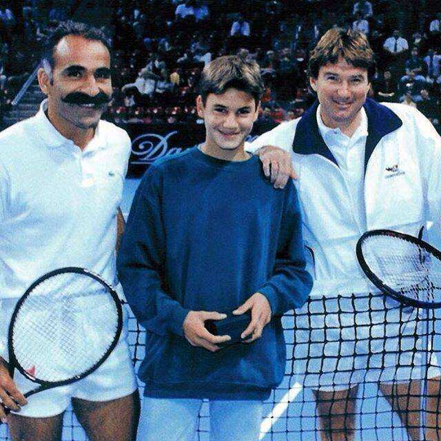 منصور بهرامی در کنار راجر فدرر