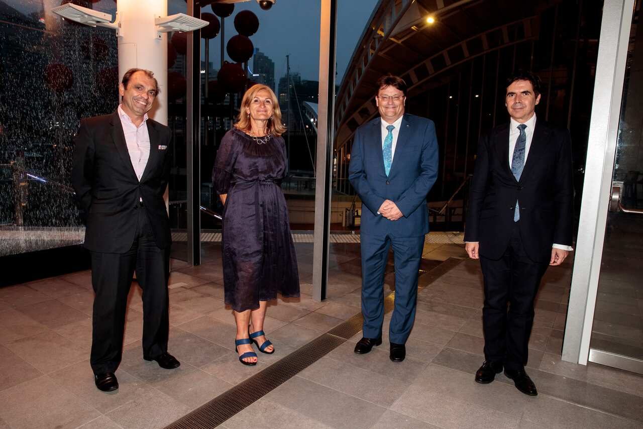 Emmanouel Alfieris, Violet Roumeliotis, Kevin Sumption, Christos Karras