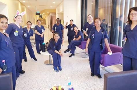 Enfermeiras do hospital de Blacktown, Sydney, a celebrarem o Dia International da EnfermeiraInternational Nurses Day