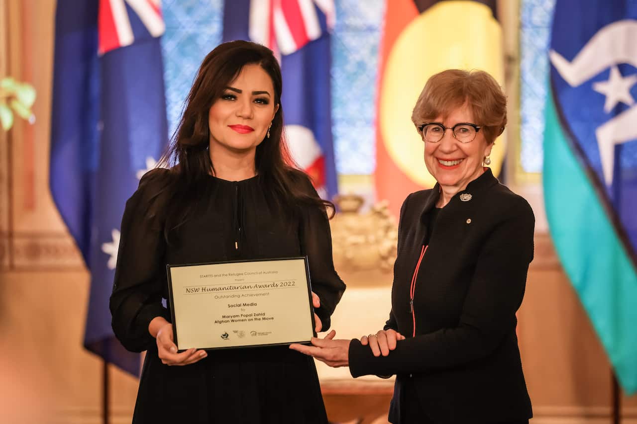 جایزه بشردوستانه نیوساوت‌ولز در بخش رسانه‌های اجتماعی به مریم زاهد پوپل، رییس 'جنبش زنان افغان'، داده شد.
