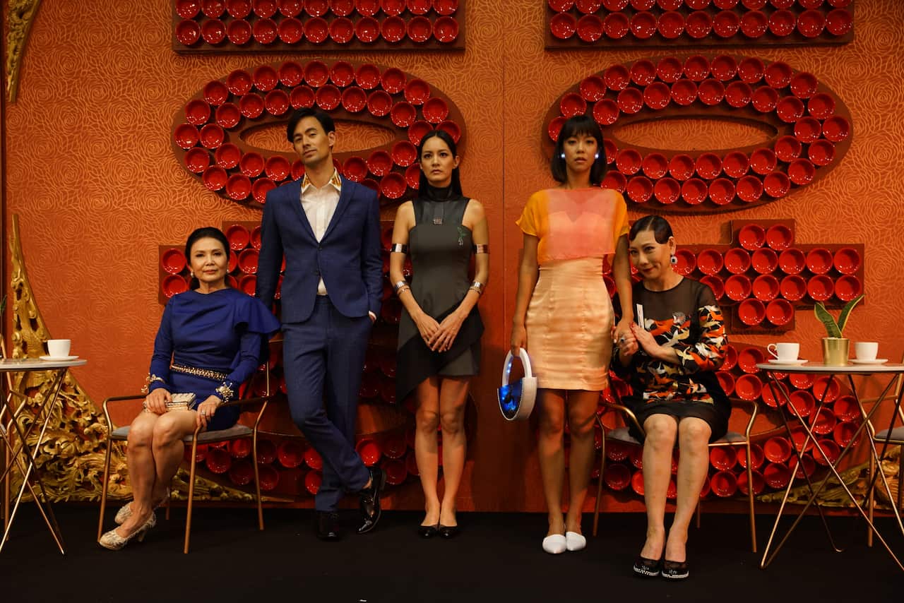 《囍宴机器人》