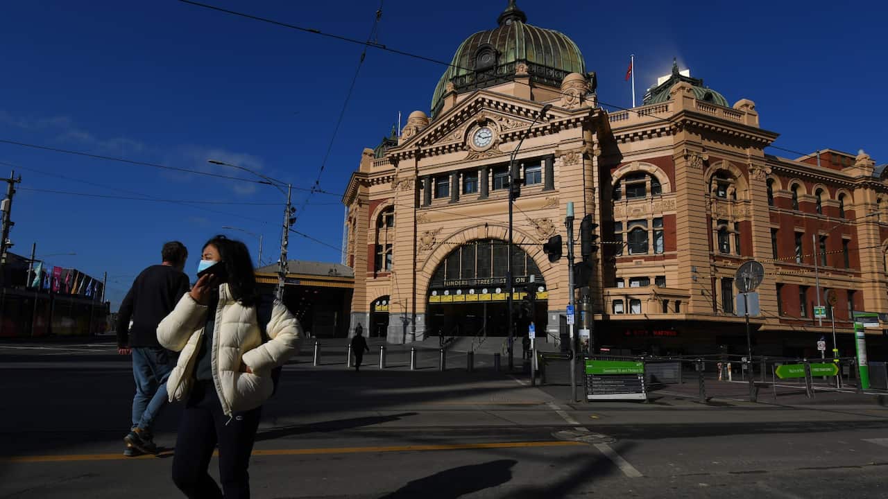 Nuevo confinamiento en Melbourne, el Abierto de Australia sigue pero a puertas cerradas