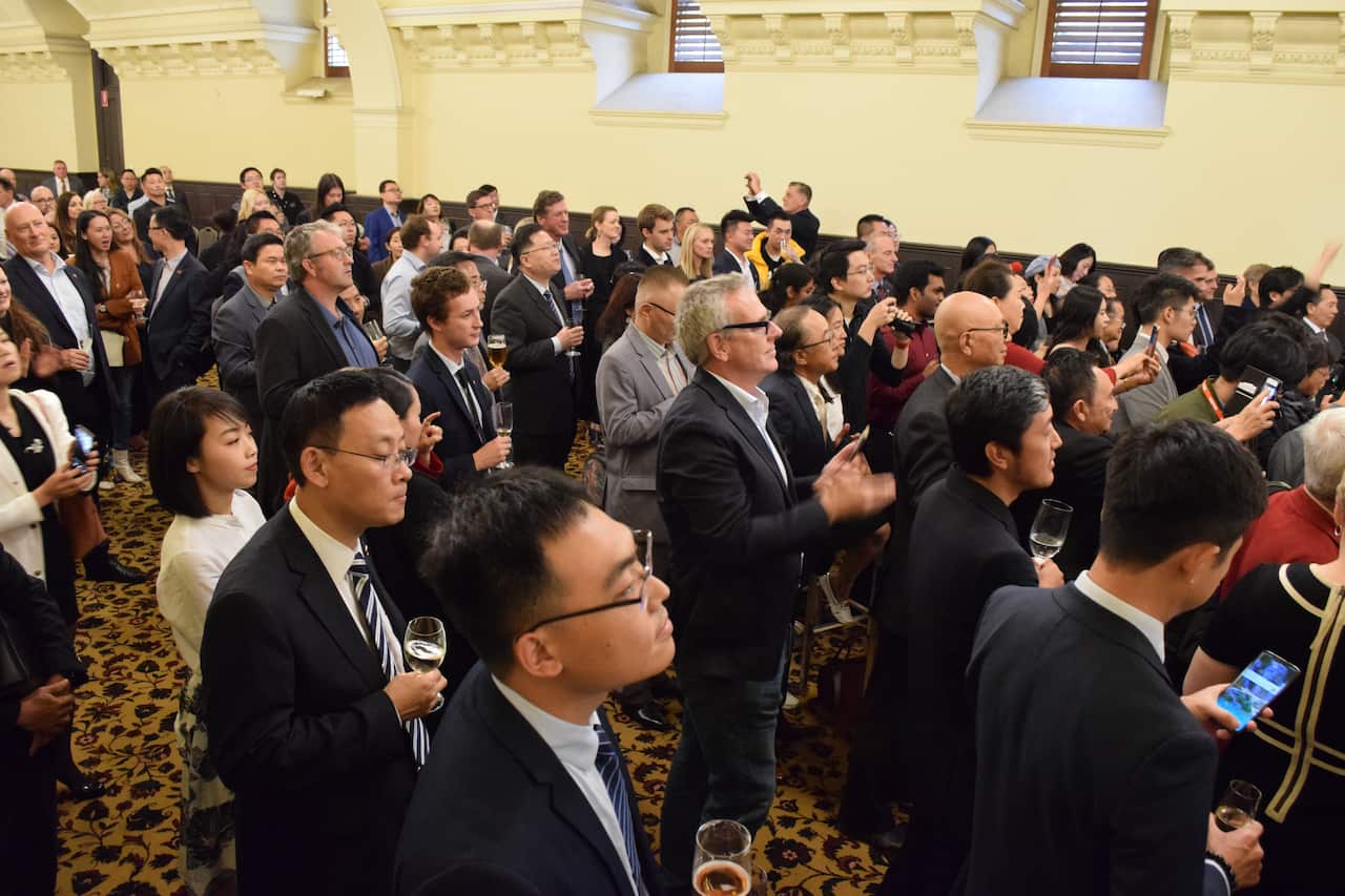Melbourne Town Hall Gathering to support Chinese Australian community