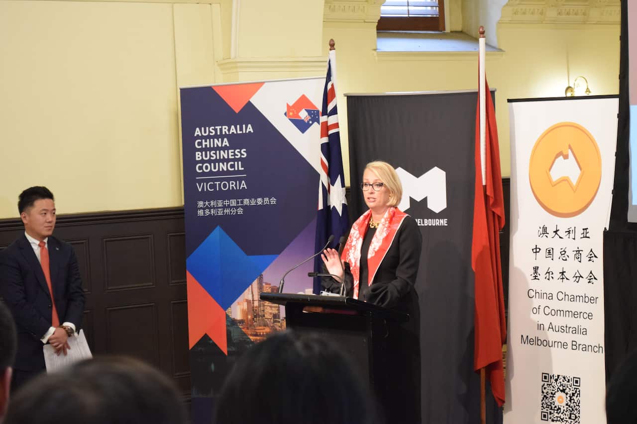 Melbourne Town Hall Gathering to support Chinese Australian community