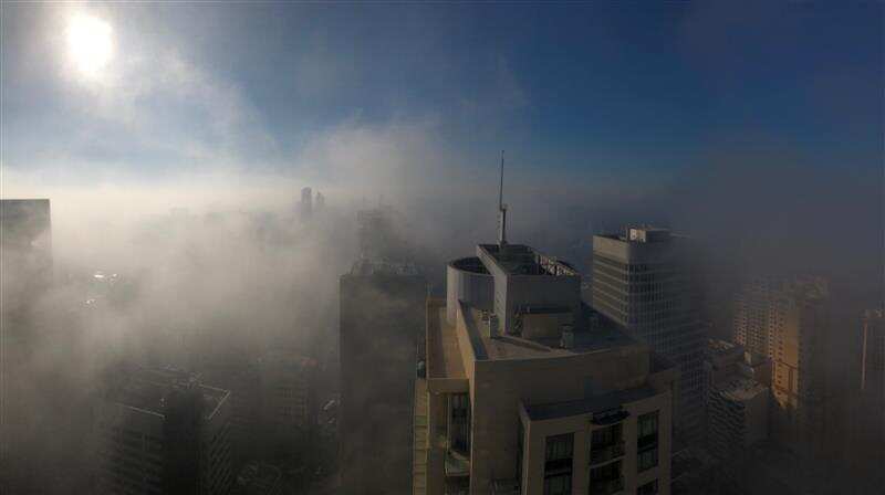 【減山火危害焚燒】雪梨橋煙霧籠罩 當局籲哮喘患者留室內