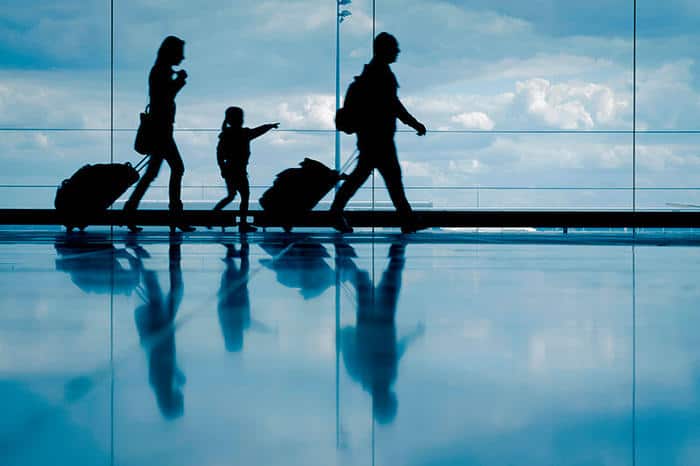 Migrants who adapt to Australian culture say they're happier than those who don't