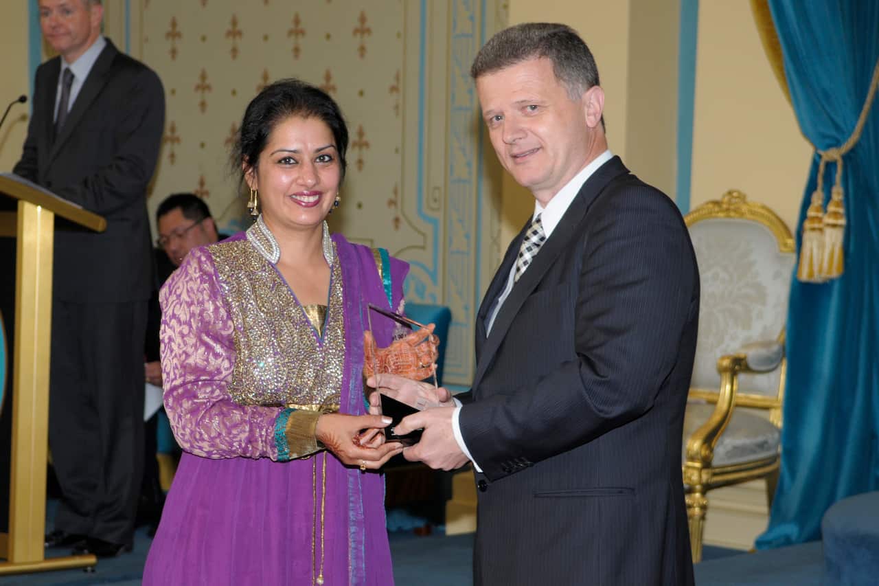 Manpreet K Singh receiving the Individual Media award at Victoria's 2011 Multicultural Awards of Excellence