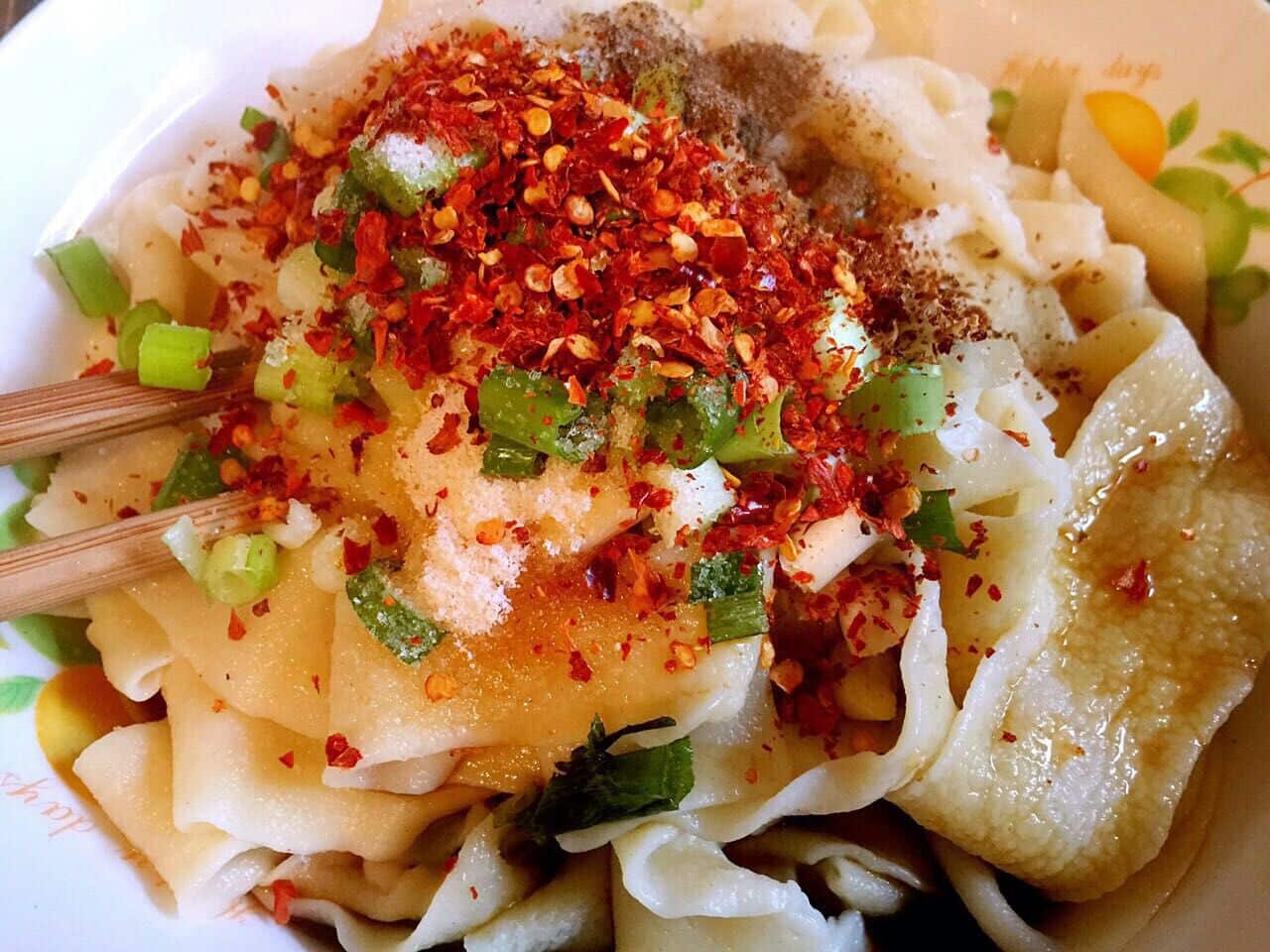 制作好的油泼辣子面