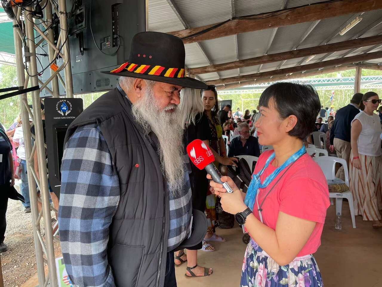 被称为“和解之父”、原住民最具影响力领导人之一的帕特里克·多森参议员接受SBS普通话节目记者陈芸采访。 