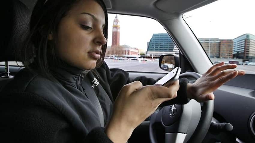 Tougher penalties are needed for new drivers who use their phones while at the wheel, the AMA says