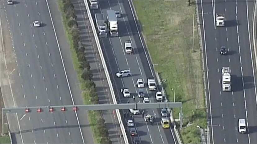 Police are dealing with a major incident on Monash frewway in Melbourne 