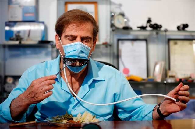 Remote controlled mask. 