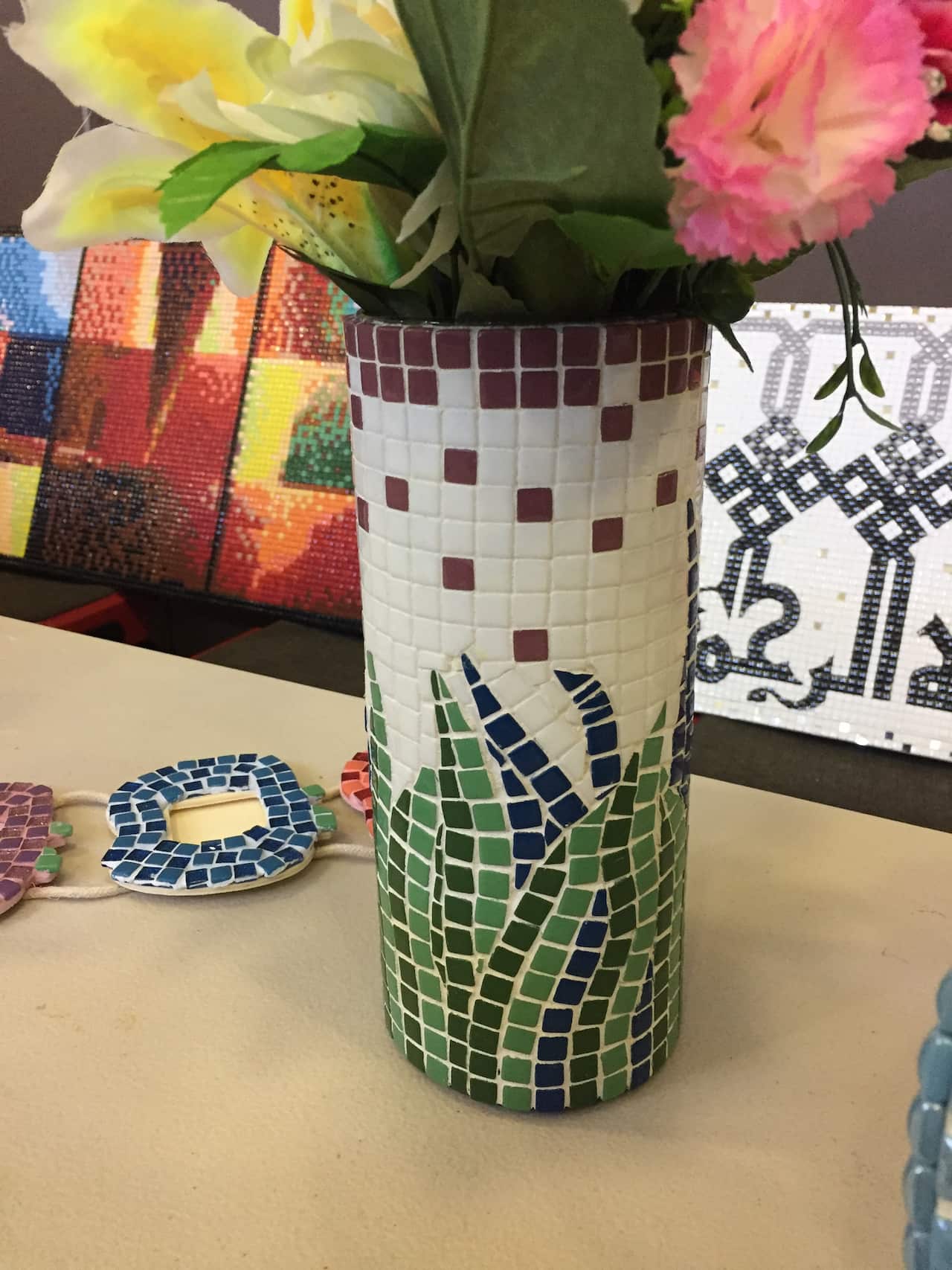 مزهرية من أعمال عماد مريويد