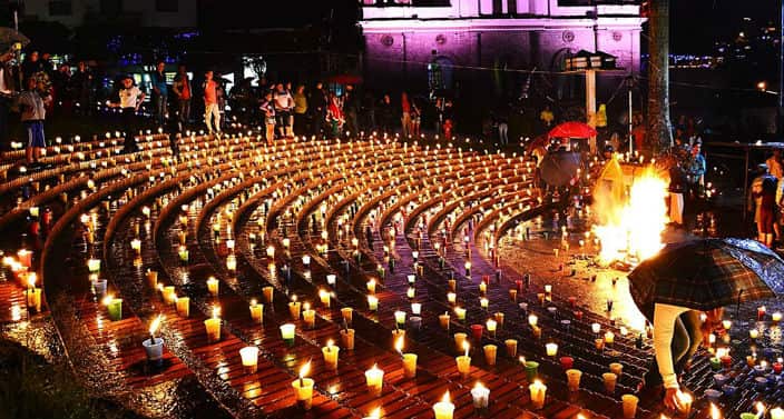 Colombia candles night tradition to celebrate on the 7th of December