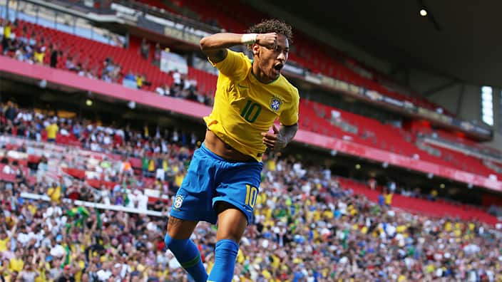 Neymar celebrates coming back from injury