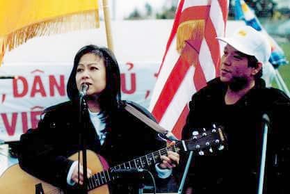 Nguyệt Ánh và Việt Dũng