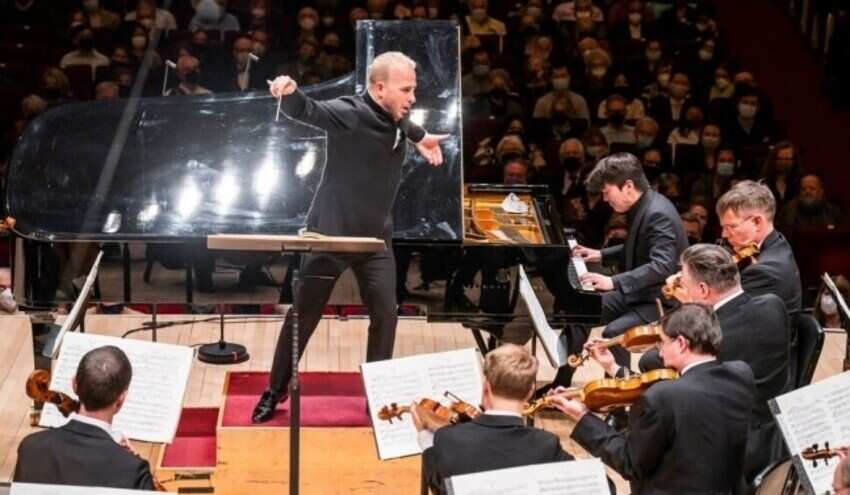 조성진과 지휘자 야닉 네제-세갱 카네기홀 빈필하모닉 협연
