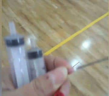 疑似虐童用针头