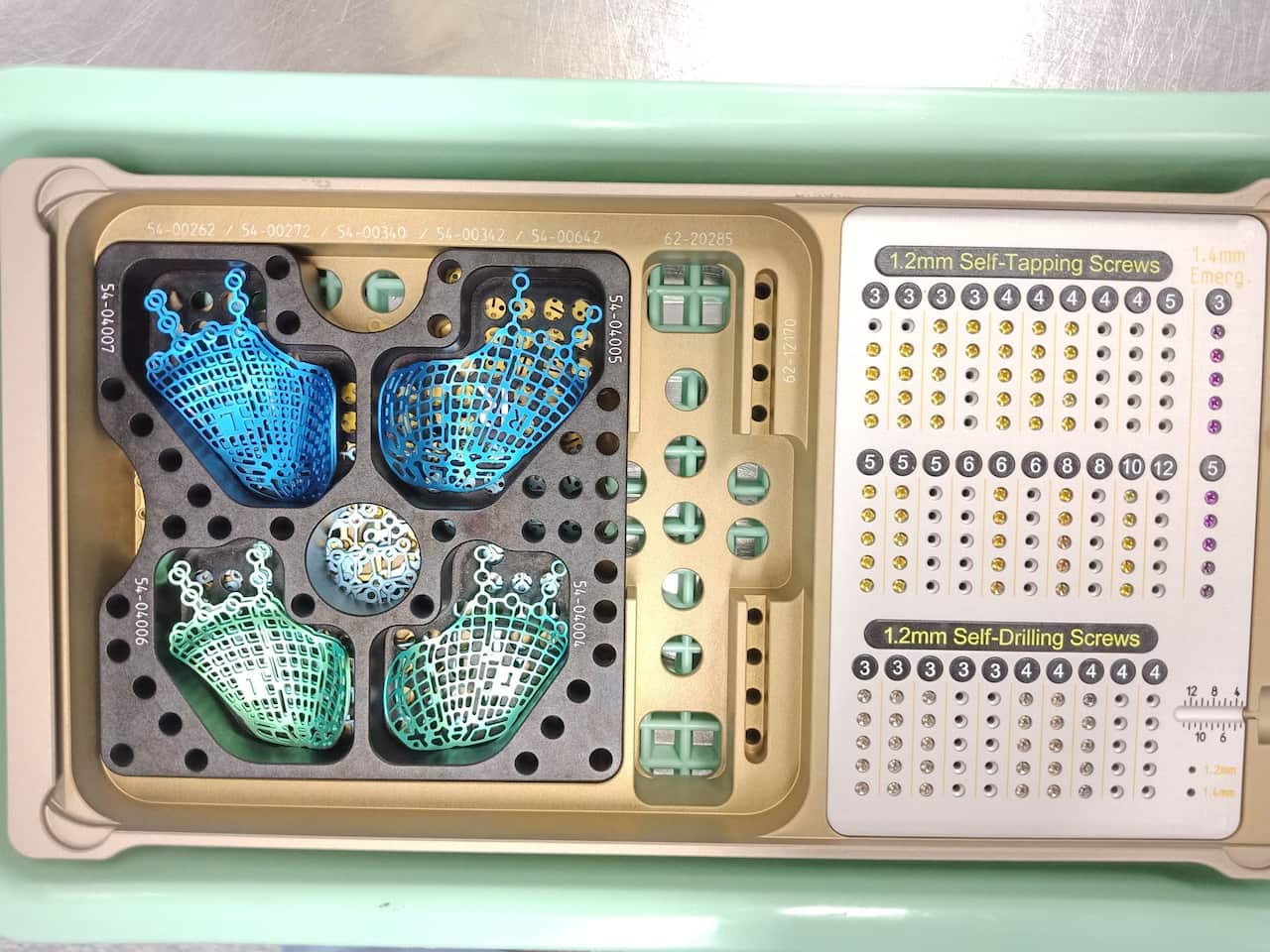 เครื่องมือผ่าตัดสมองที่คุณหน่องต้องดูแลและตรวจเช็กก่อนการใช้งาน