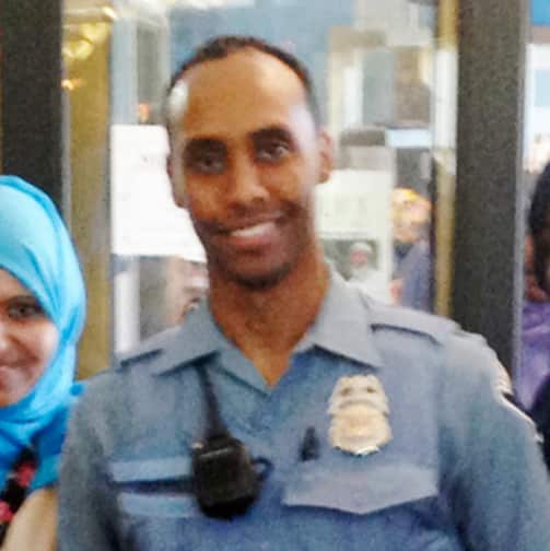 เจ้าหน้าที่ตำรวจโมฮัมเหม็ด นูร์ ยิงนางจัสติน ดามอนด์เสียชีวิต