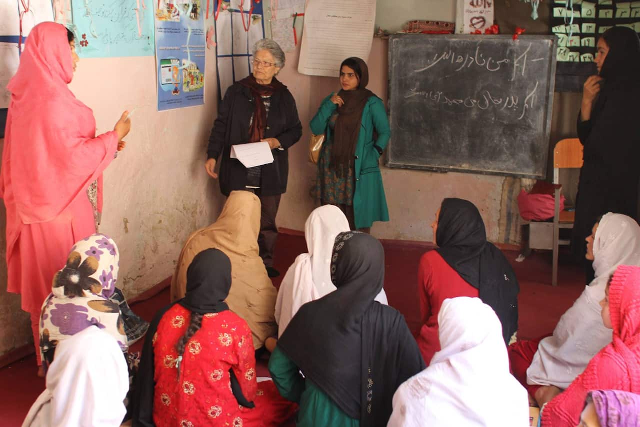 نوریه صالحی می‌گوید زنان افغان باید در روند صلح افغانستان نقش پایدار داشته باشند.