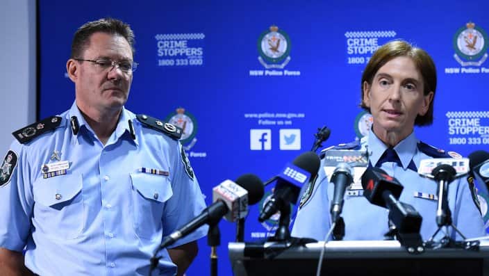 AFP Deputy Commissioner National Security Michael Phelan (L) and NSW Police Deputy Commissioner Catherine Burn 