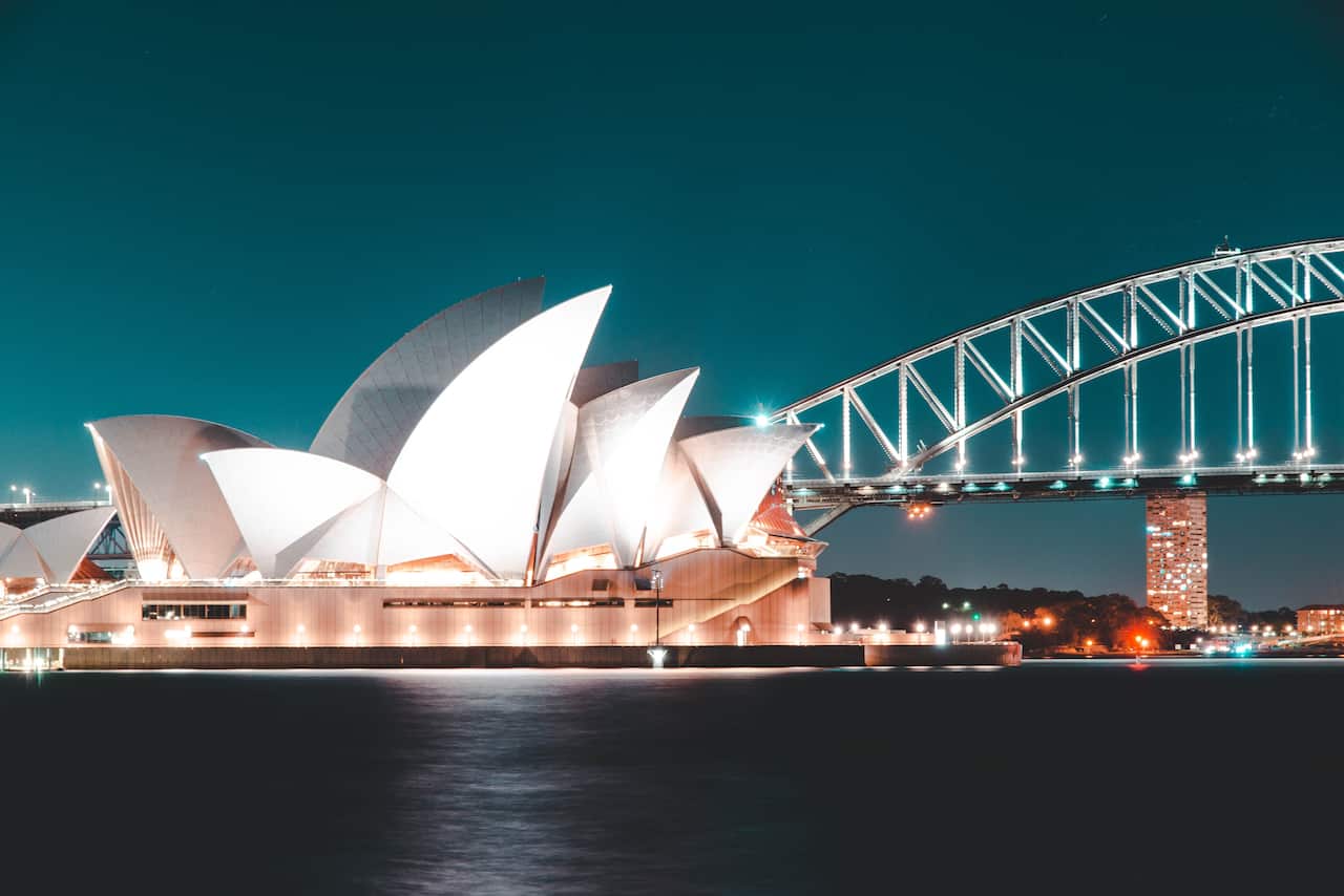 Opera house sydney at night