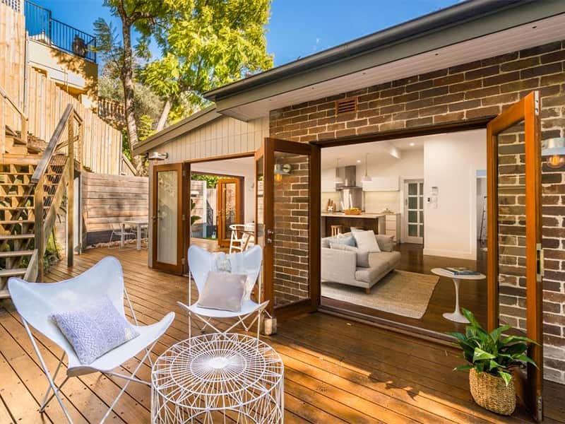 Những chậu cây nhỏ giúp ngôi nhà thêm xanh mát