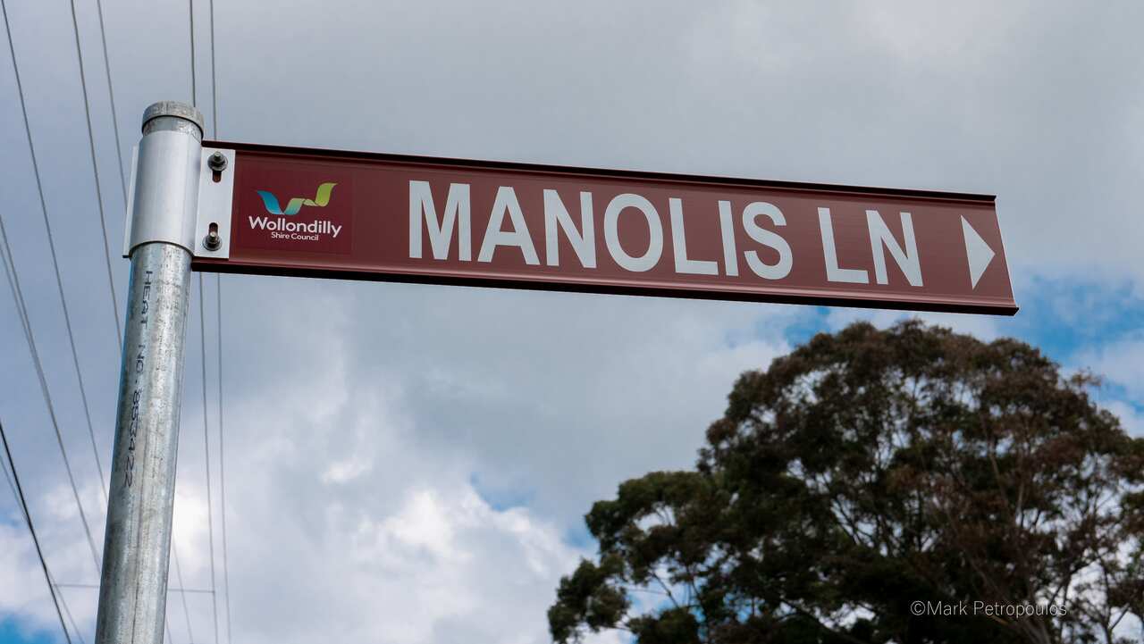 Manolis Lane at Picton