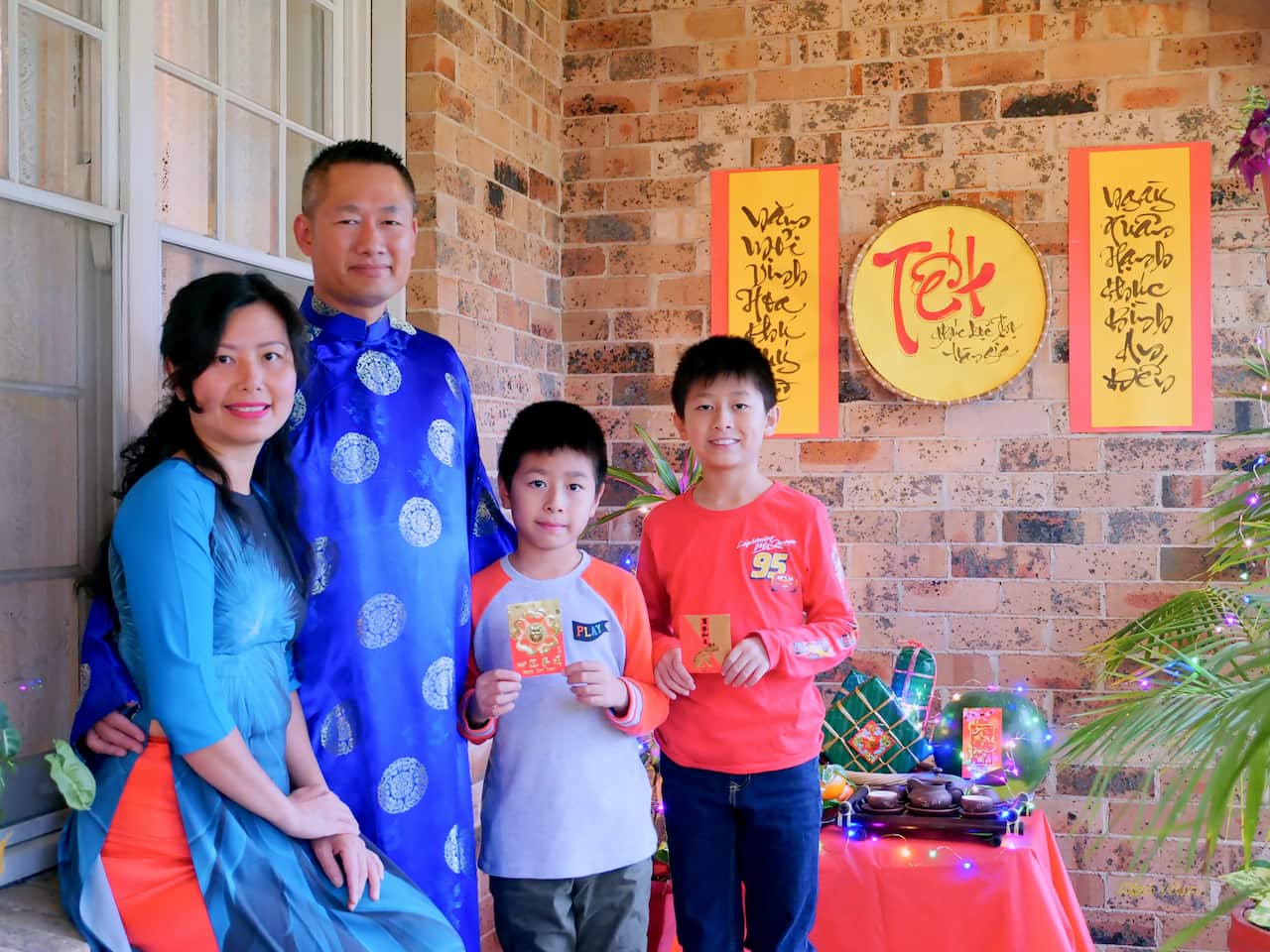 Anh Capstans Le cùng vợ và hai con trai, 10 tuổi và 8 tuổi đang sống tại Sydney.