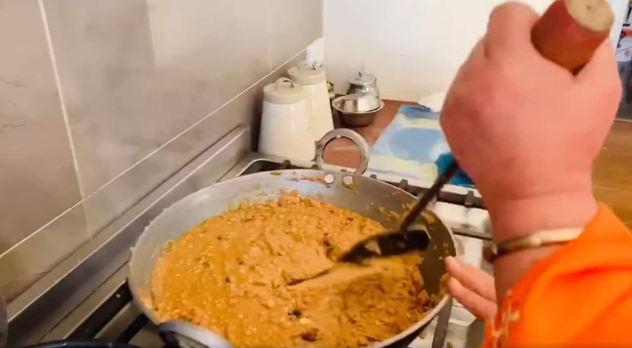 Panjeeri often consists of ghee, what flour, and dry fruits. 