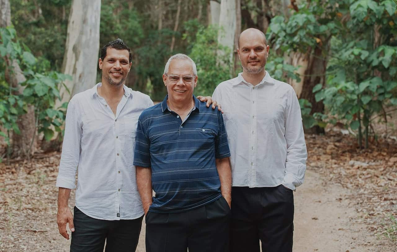 indiginoy, paradies family, indigenous australians, aboriginal australians