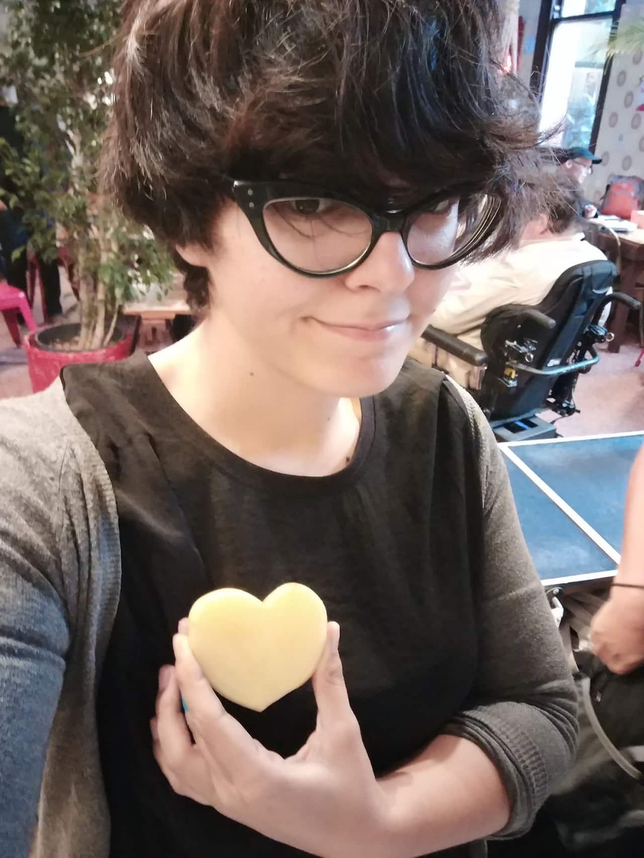 Paula Gómez, periodista española y voluntaria en el restaurant de Abbotsford