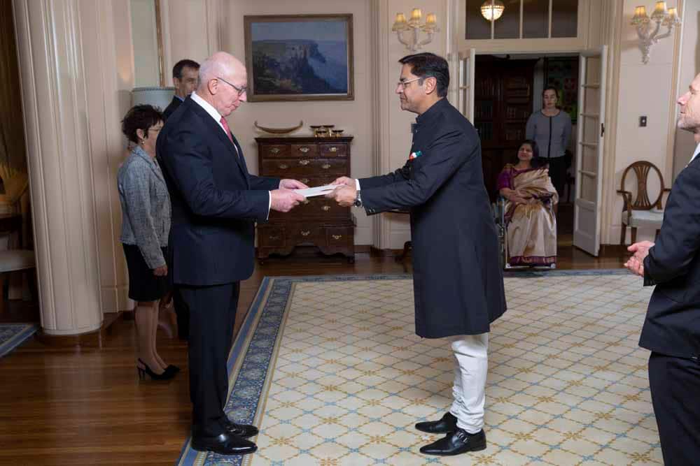 High Commissioner H.E. Mr. Manpreet Vohra presenting his credentials to the Governor General of Australia H.E. General the Hon David Hurley AC DSC (Retd) on 23 June 2021.