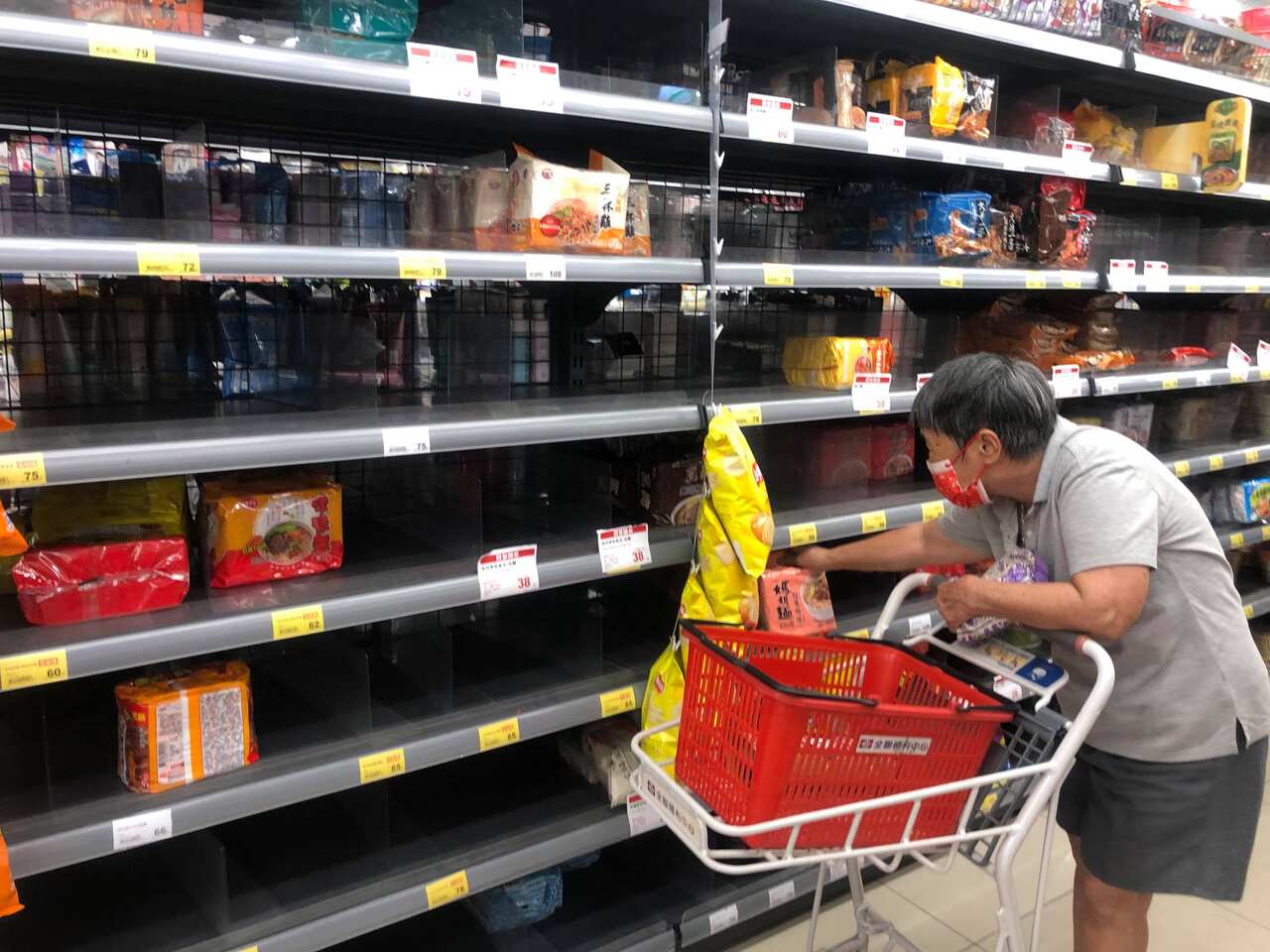 Taiwanese noodles sold out in stores due to the covid-19 outbreak