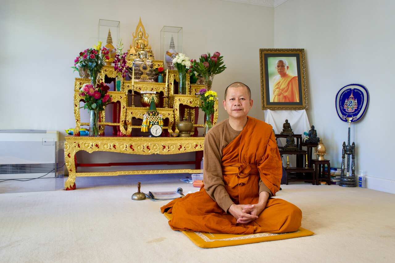 พระธงชัยเฉลิมพล ฐิตสารโท พระวิปัสสนาจารย์ประจำวัดไทยนครเมลเบิร์น