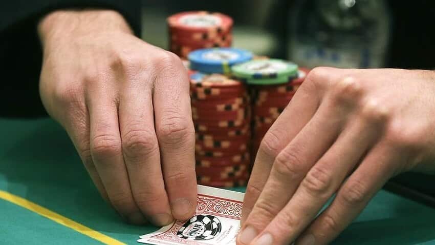 Of the seven million regular gamblers in Australia, 132,000 regularly gamble on poker. (AAP)