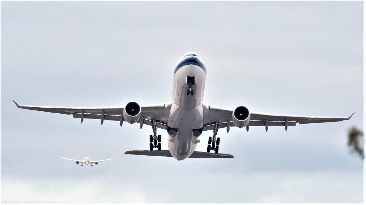 A general view of a plane departing Melbourne Airport. 