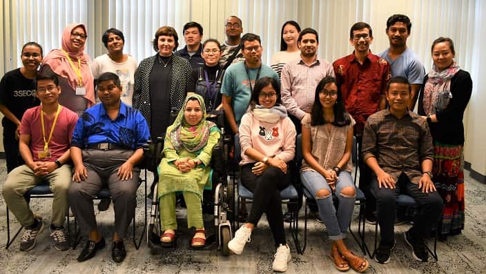 Saira Ayub with international students.
