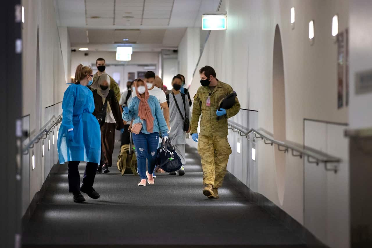 Afghan refugees arriving in Australia 