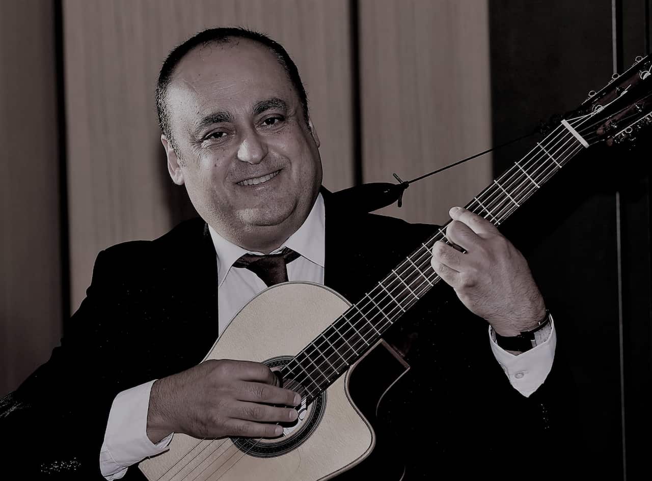 Singer Bashar Hanna