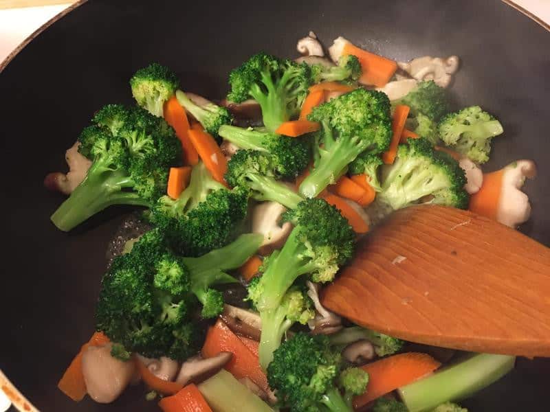 蘑菇紅蘿蔔炒西蘭花