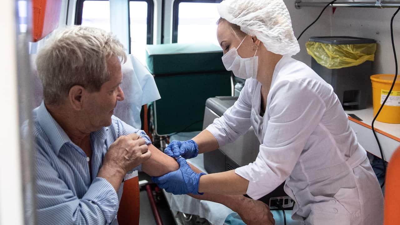 اعرف متى يمكنك الحصول على لقاح كورونا بحسب الجدول الزمني الذي أعلنت عنه الحكومة