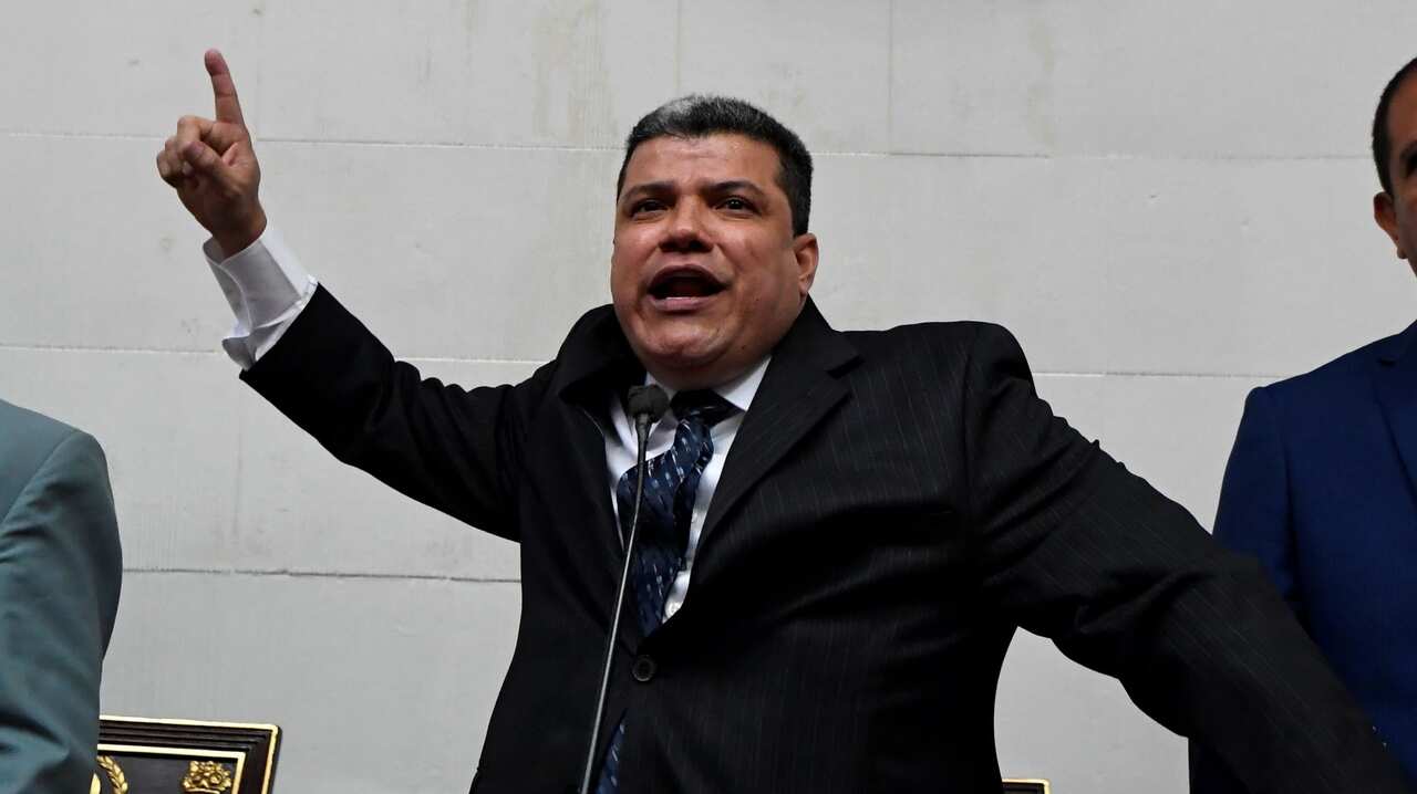  Luis Parra delivers a speech after declaring himself parliament speaker