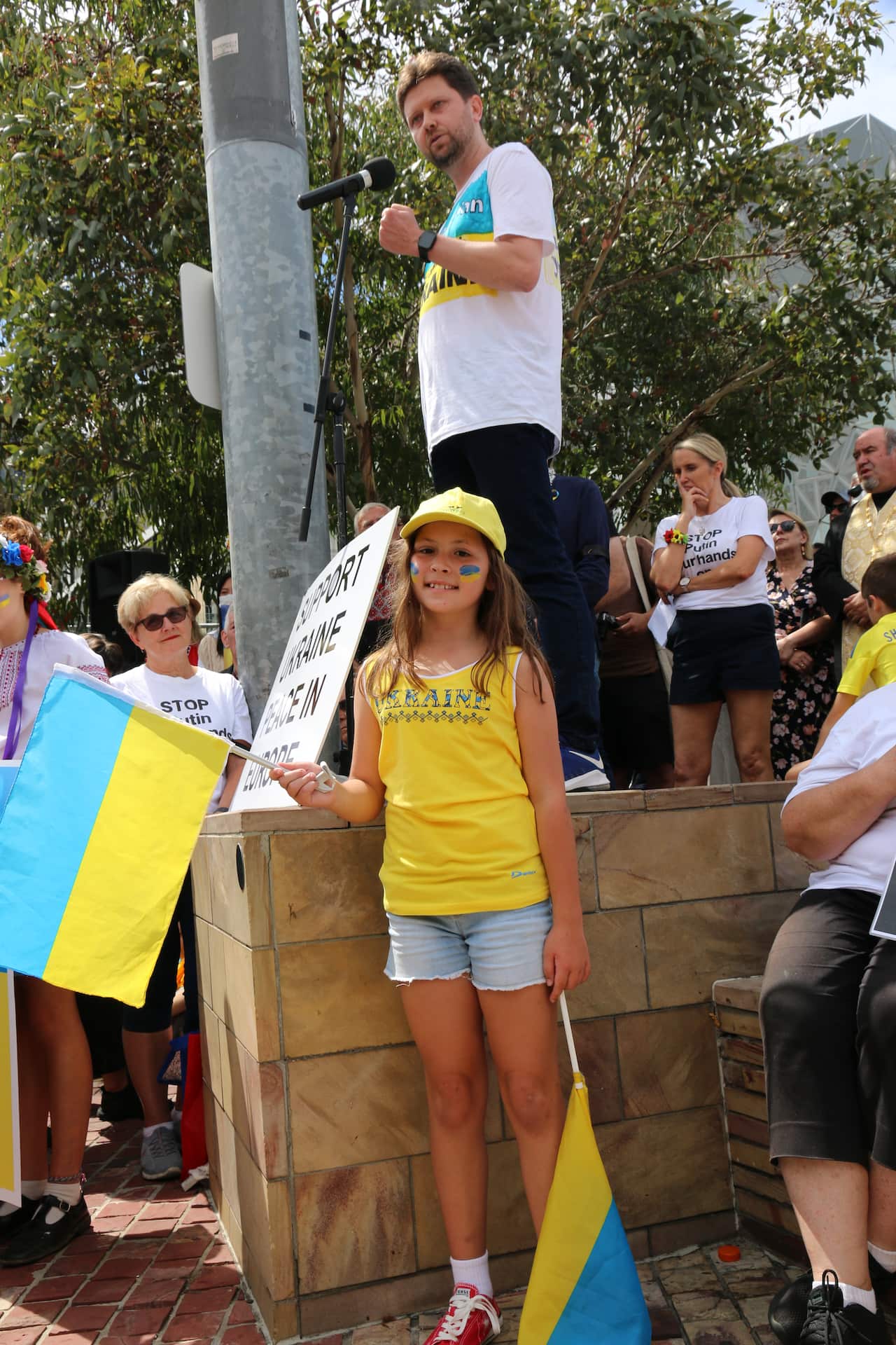 Peter Kuzmin -Anti-war protest in Melbourne against invasion of Ukraine, 27/02/2022.