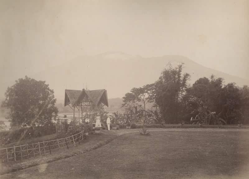 Kebun Binatang Bukittinggi atau    Stormpark te Fort de Kock. foto koleksi KITLV